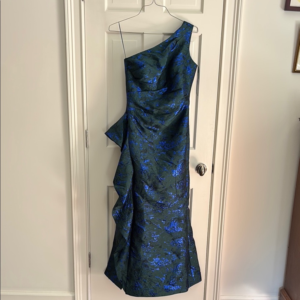 Elegant One-Shoulder Blue and Green Dress
